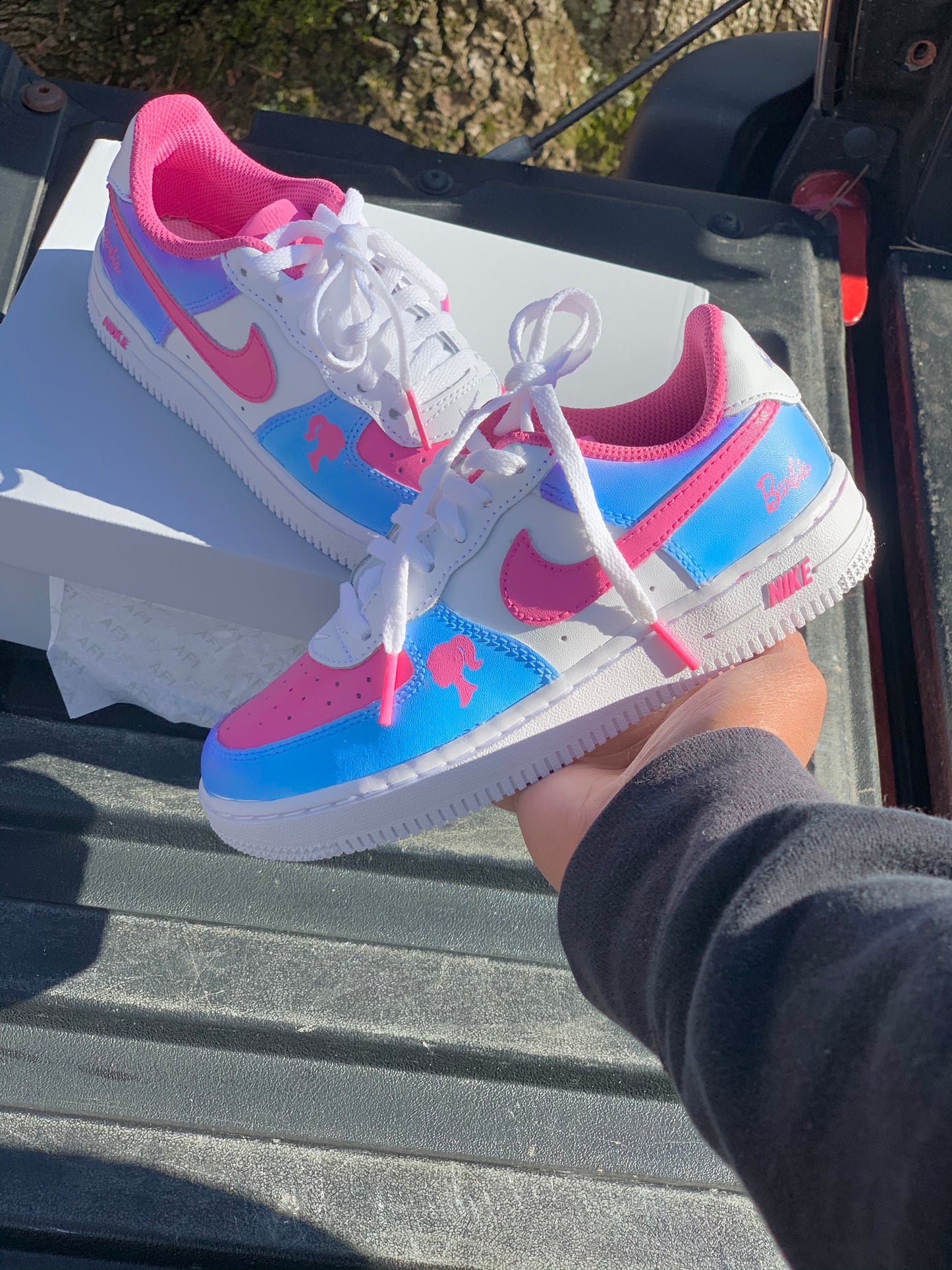 Kid Color-Changing Barbie